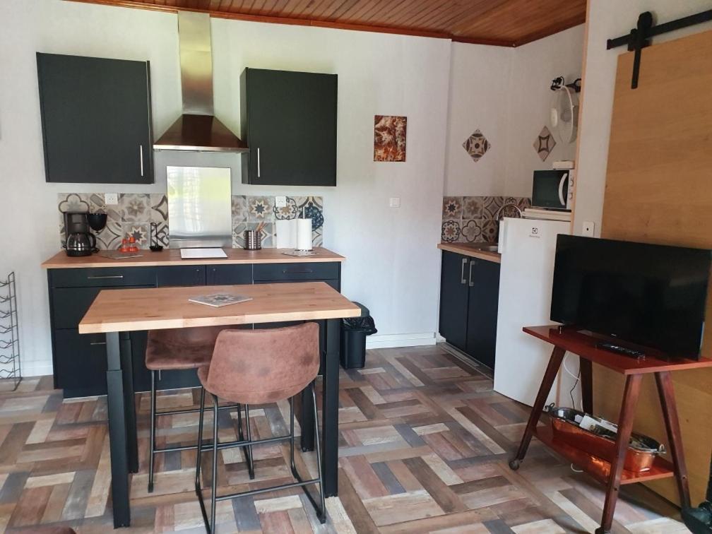 Le Pigeonnier Maison De Caractere Logement 4 Personnes La Maisonnette Renovee Logement 2 Personnes Floirac  Exterior photo